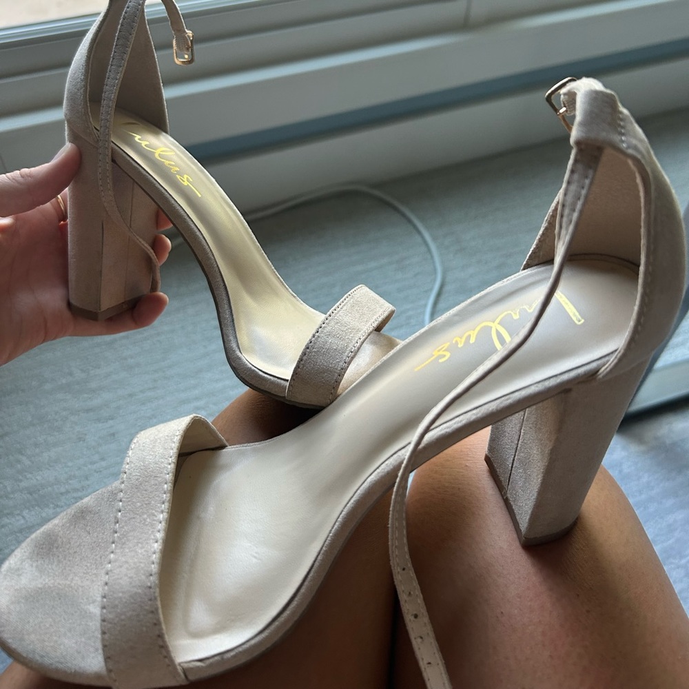 Lulus Tan Heels